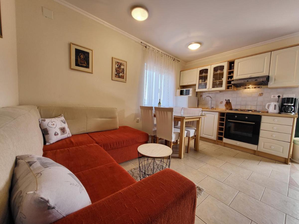 Holiday Home Duje Mali Iž Екстериор снимка