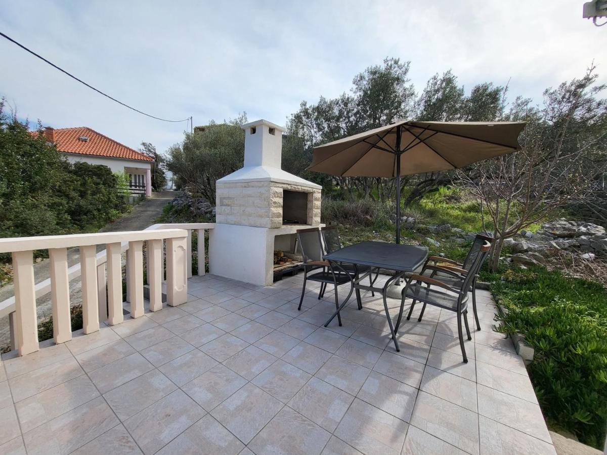 Holiday Home Duje Mali Iž Екстериор снимка