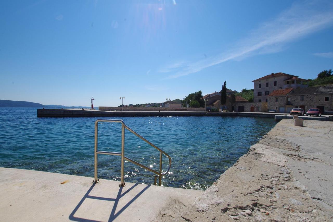 Holiday Home Duje Mali Iž Екстериор снимка
